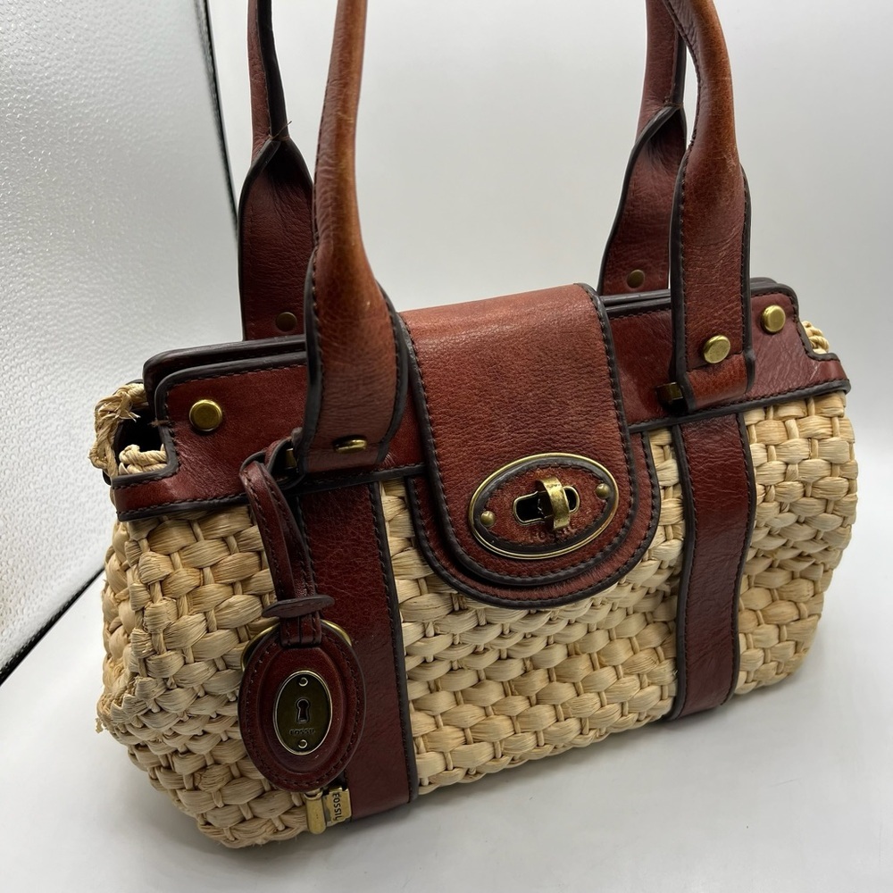 New‎ Fossil Vintage Reissue Large Woven Straw Leather Trim Handbag, $198 - Picture 2 of 15